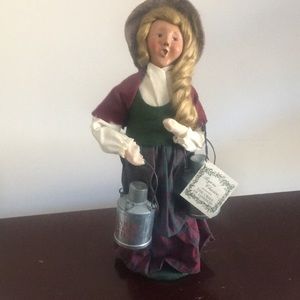 Byers choice caroler